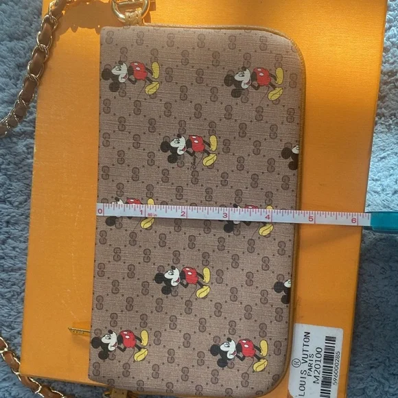 Gucci Brown Mini Bag with Mickey Mouse Print - Picture 7 of 7